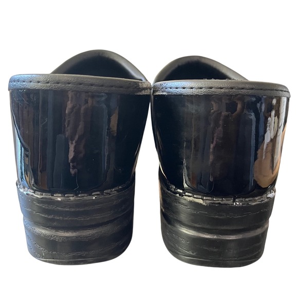 Dansko Patent Leather Clogs Comfortable Slip On Shoes Women's Sz 42 US Sz11 - Picture 4 of 11